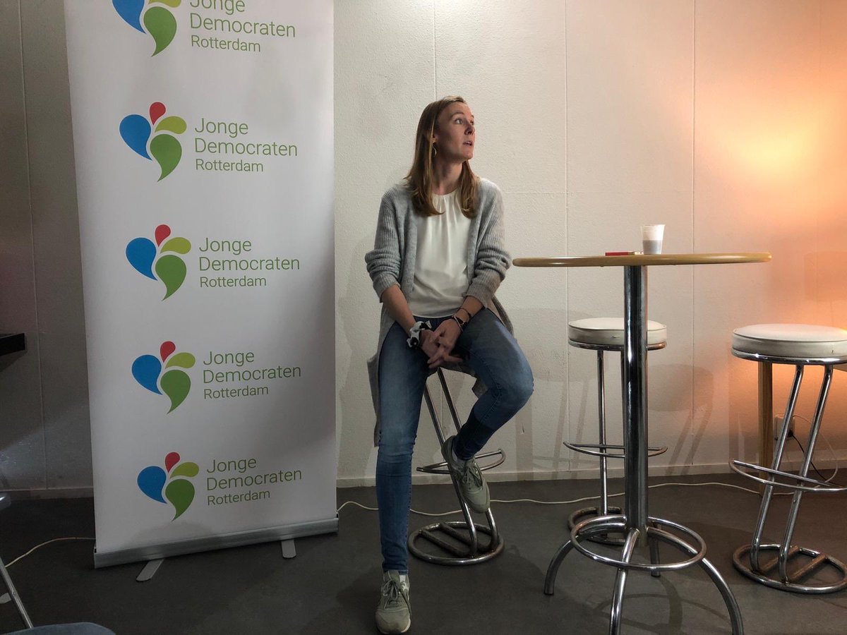 JD_Rotterdam's tweet photo. Afgelopen woensdag kregen we een lezing van Ellen Jansen van Stop It Now!, Erik van Beek van het Seksuologisch Expertise Centrum en van onze ervaringsdeskundige over pedofilie. De sprekers schetste een heel ander beeld van pedofielen dan de meesten gewend zijn. Geslaagde avond! https://t.co/09BNKu8Foo