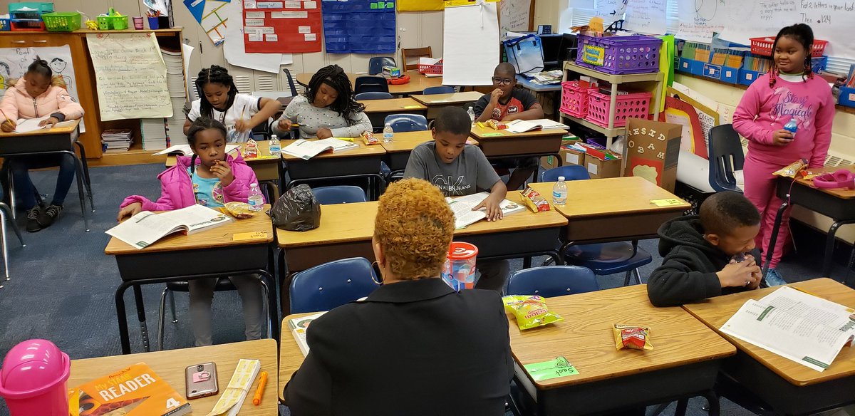 LALoganFWISD's tweet photo. Logan Tigers showed up for some small group learning today! #gettingSTAARready #studentengagement #SaturdayAcademy https://t.co/l38AD8ZBCy
