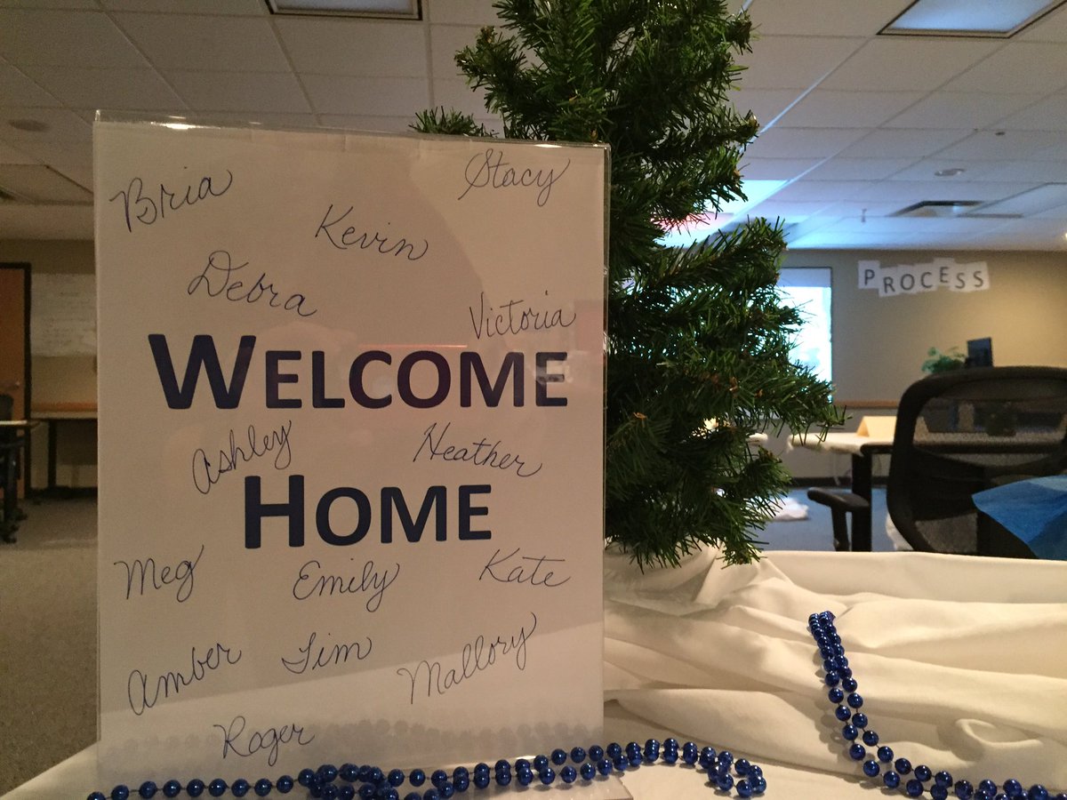 FHWP's tweet photo. Ready to begin #ILI winter session. Welcome home, #FHWP fellows!
@writingproject
@hcaswell
@rcaswell https://t.co/XspjdLCDA0