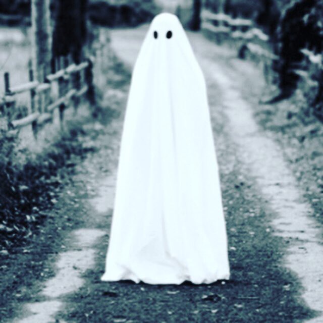 loulou1707w's tweet photo. And we’re off again tonight!!! Toll house gaol this time with @Ghosthuntuk1 . #ghostgeeks #latenight https://t.co/17fwkKXRWB