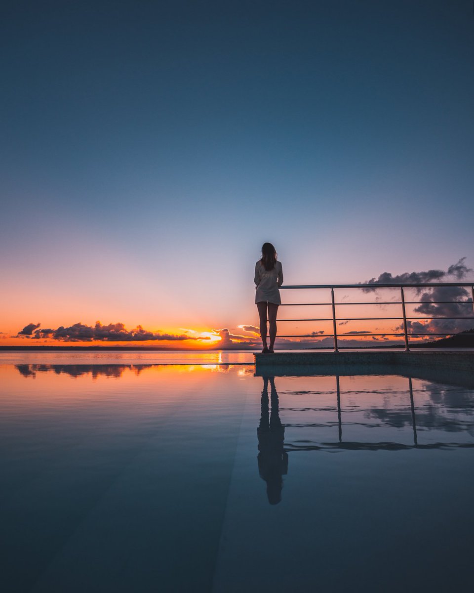 GoDomRep's tweet photo. ¡No hay mejor manera de comenzar el fin de semana que con una espectacular puesta de sol! ¿Te unes a nosotros este mes? 💃: @tejadamarissa 
📍@HotelBannister, Samaná https://t.co/fs4l6jCmcV