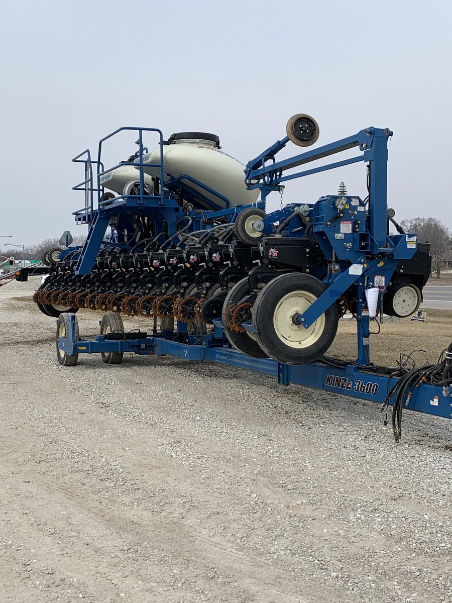 gschupback's tweet photo. I have a 2012 Kinze 16/31 For Sale. RT appreciated!! https://t.co/lSJ4bPfNhY