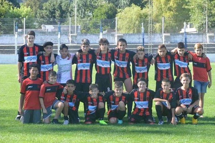 areachicamdq's tweet photo. #Inferiores | #SanLorenzo viajó a Tandil y regresó con “estímulo deportivo” ---> El plantel de la clase 2005 de los “patanegras” participó de la 32° edición del Torneo Libertad de los Pueblos Latinoamericanos
https://t.co/Jo3CXBLyy7 https://t.co/PwSMW6hwSQ