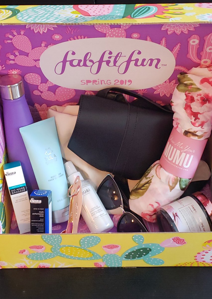 The best way to end my first week back from vacay - my <a href="/FabFitFun/">FabFitFun</a> Spring box arrived! #fabfitfun #fffgiveaway #SoulMatters #MeliaPuntaCanaBeach