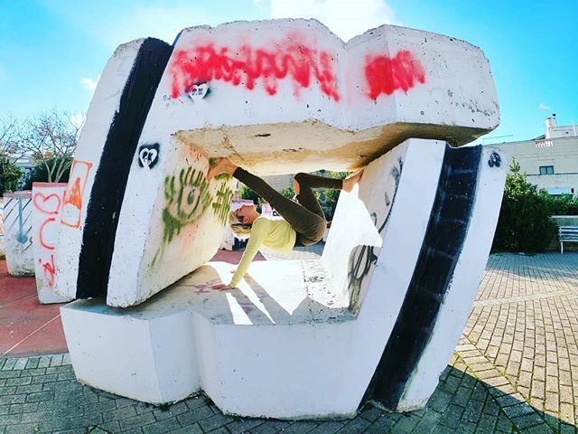 JulienneLiberto's tweet photo. Happy Saturday!! 😊
*
*
#acroyoga #yoga #acrobatics #poledancer #fitness #motivation #passion #liker #love #workout #polefitness #poledancenation #polesport #sport #saturday #training #yogachallenge #yogaposes #yogapractice #malta https://t.co/IilPEOJayw https://t.co/0kuCEaL01M
