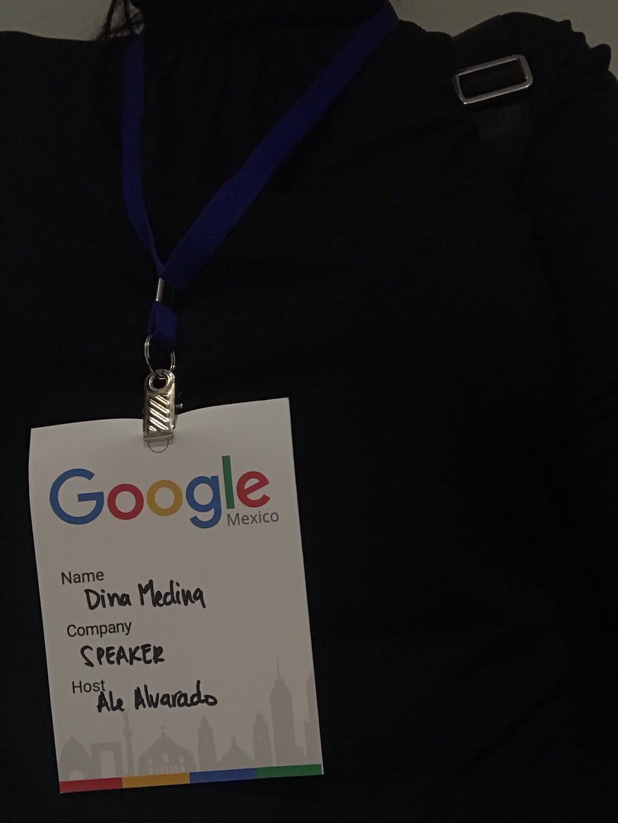 DZMedina's tweet photo. #google #speaker #pensamientocreativo #wondercoders https://t.co/Mi3OHT5YF1