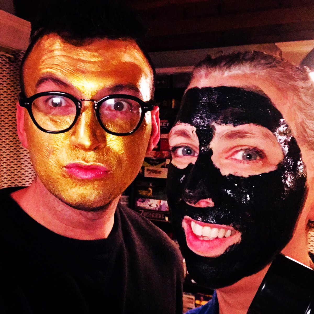 My fave masks ever! You feel like you rip your face off, which means it works !!!     Tiiiiiiiiight !!! 💋❤️🙃🙃                                          #black #gold #shimmer #smooth #glitter #charcoal #babyskin #jeanpierrecharcoaldetox #retinoltreatment