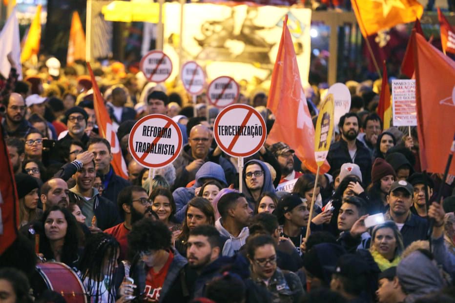 Duarte_Cau's tweet photo. O que muda:   Governo edita MP para reforçar caráter facultativo da contribuição sindical 
@Estadao 
https://t.co/G9HNqtnCK3

Texto também #extingue possibilidade de valor ser #descontado diretamente do salário dos trabalhadores
@Critica_Nata
@LFeministe @lolaescreva @pavarini https://t.co/JPcs3vn0DU