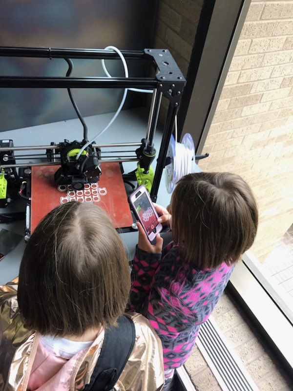 LT_BiancaM's tweet photo. Thank you @UTAustin! @NISDLearningTre students had a great time at #ExploreUT! #LTexploreUT2019 #ThisIsNorthisde #ThisisLearningTree #HookEm #FutureLonghorns 🤘 https://t.co/TqKRdh3ywq