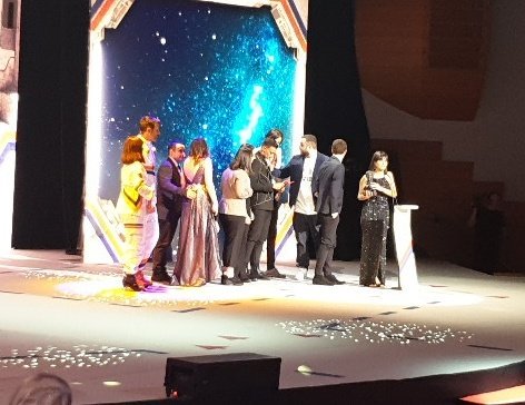 Recoge el premio a la mejor webserie, el elenco completo de Juego de Tronos (s1/s7) #mestremateo19