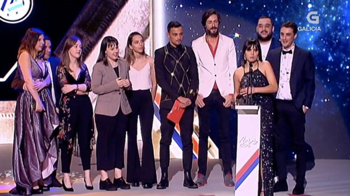 🏆 O Premio #MestreMateo19 a mellor serie web é para <a href="/DinosaurioSerie/">Dinosaurio La Serie</a> de <a href="/InterplayFest/">Carballo Interplay</a>.

👉 radiogalega.gal/rg/rg-en-direc…