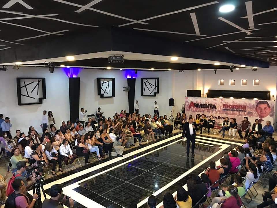 armentapuebla_'s tweet photo. Las mujeres son pieza fundamental para el desarrollo de #Puebla. Por ello, he anunciado que la mitad de mi gabinete estará integrado por mujeres. ¡Con ustedes lo lograremos! #SembremosEsperanza https://t.co/yMKtS3W9BQ