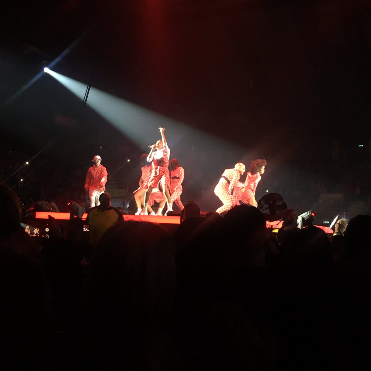 katie_baggott's tweet photo. Fantastic night at #xfactorlivetour in #Newcastle - all the performers were amazing!😍🙌🏻❤️ https://t.co/jC5CxFQwx4