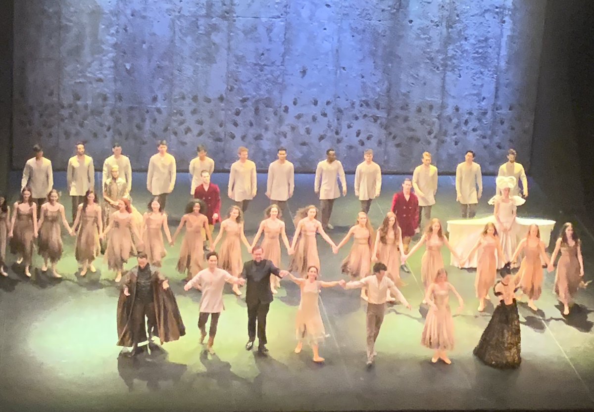 There’s good art, there’s great art & there’s art that’s intellectually, emotionally & esthetically sublime. Catching my breath from the once-in-a-lifetime performance of #ENBGiselle, where music, set and dancers interweave a true sublime. @HarrisTheater #AkramKhan @ENBallet #wow