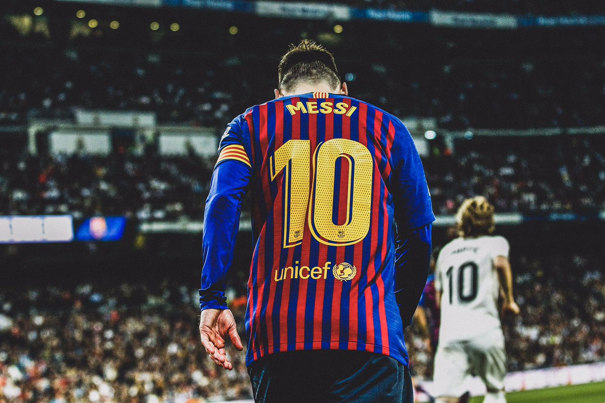 🇦🇷 Lionel Messi‘s records:

⚽️ Most Barca goals.

🎯 Most Barca assists.

⚽️ Most La Liga goals.

🎯 Most La Liga assists.

⚽️ Most El Clásico goals.

⚽️ Most El Clásico assists.

✅ Most wins at the Bernabéu as a Barca player.

🤩 What a player.
