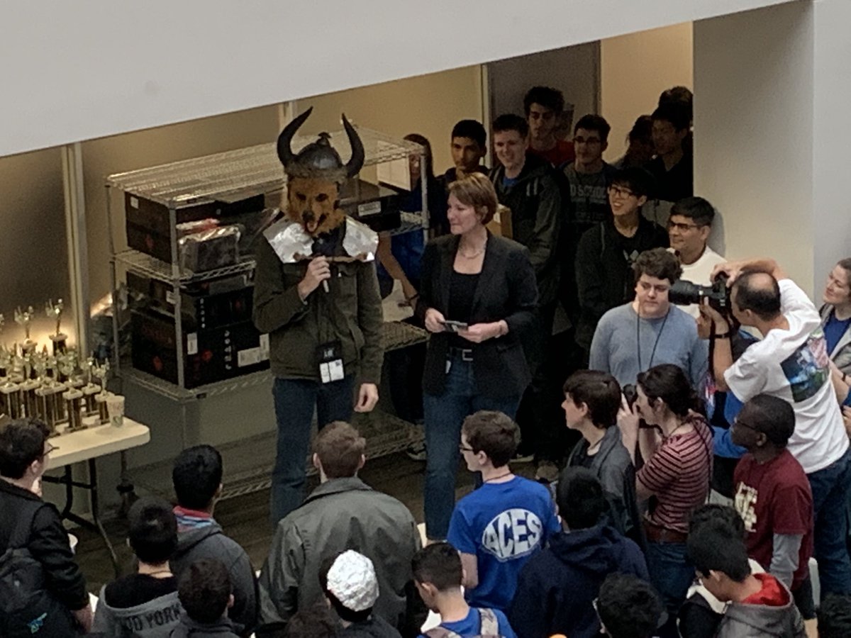 nssa000's tweet photo. Code Wars!! 🤓
#CodeWars2019 #HPE https://t.co/rv5zCKSOJo