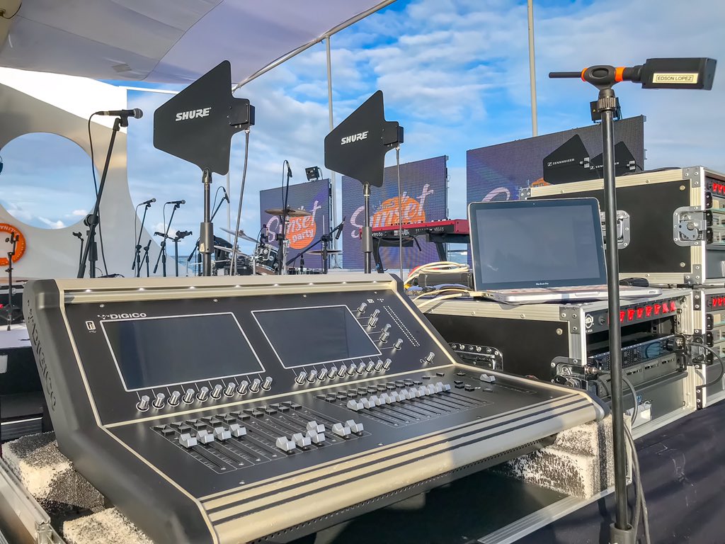 edsonlopez1728's tweet image. El Setup del dia en el Mar, System Tech #digicos21 #shureenespanol #axientdigital Show con Pedro Capo, Todo con Calma @buqueclub