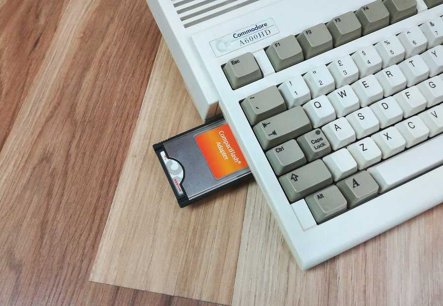 Commodore_lives's tweet image. Anleitung: Amiga/PC Datenüertragung mit einer CF-Karte (PCMCIA) - tinyurl.com/yxjbfxx4 #commodore #compactflash