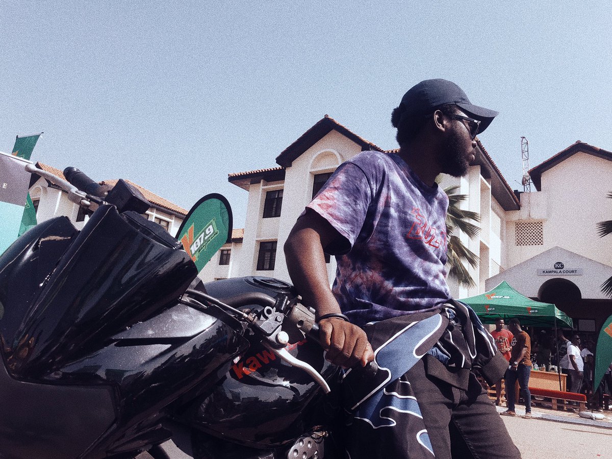 _gyasiboateng's tweet photo. At the #Afrocentrix2 car wash🌼
 @lester_o3  #shotoniPhone #VSCO 

RT 🇬🇭🇬🇭 https://t.co/c0O5hMPssa