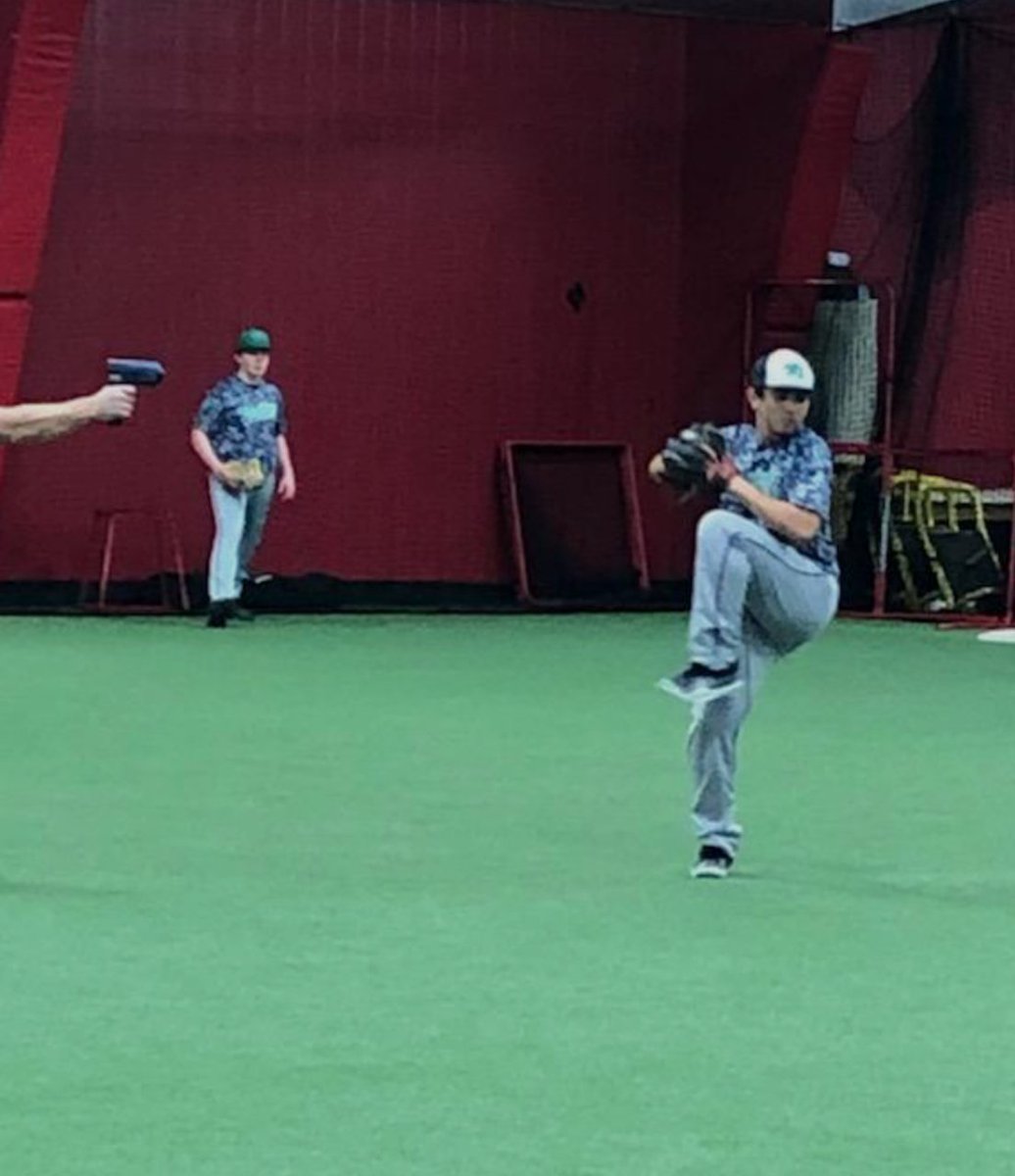 CoachVogel2223's tweet photo. My Warriors in a inner squad Scrimmage last night!  Rafael "Rafi" Smith running up his FB to 82 mph off a flat mound!  Looking for big things from him in 2019!!! https://t.co/kF6DTSBg5M
