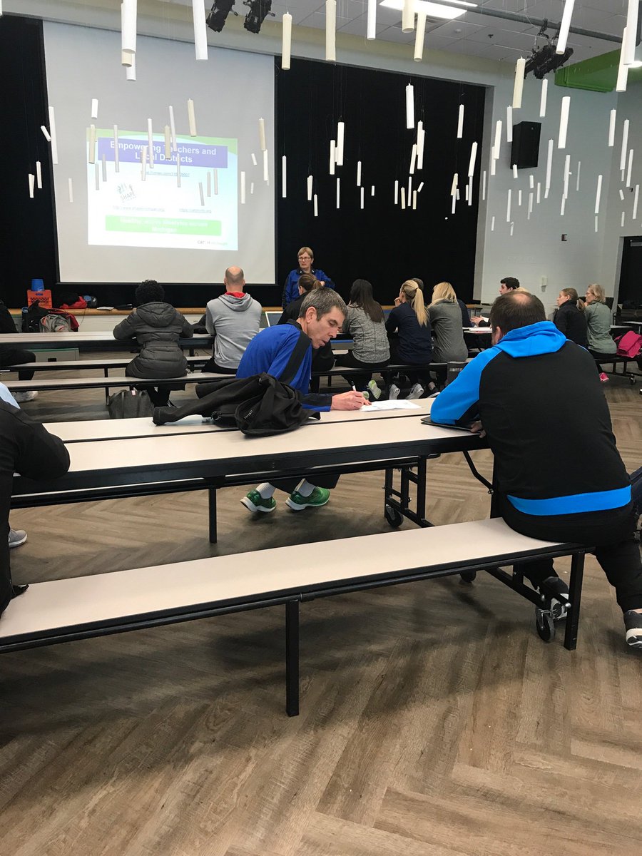 MissBarnesWBSD's tweet photo. Wrapping up the #SHAPEMI Southeast Regional Workshop! Always learning, always improving. πͺπ»ππ» #roosevelt2020 #shapemise4 #pewithapurpose https://t.co/Uz3s37cguz