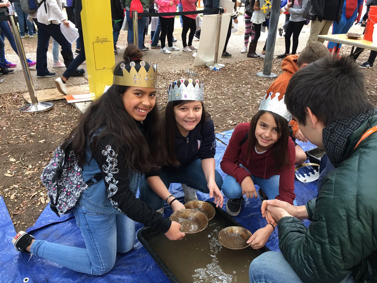 McQueeney 5th graders at Explore UT! <a href="/MeredithStadler/">Meredith Stadler</a> <a href="/McQueeneyESISD/">McQueeney Elementary</a> <a href="/SeguinISD/">Seguin ISD</a> <a href="/DrMattGutierrez/">Matthew Gutiérrez, Ed.D.</a>