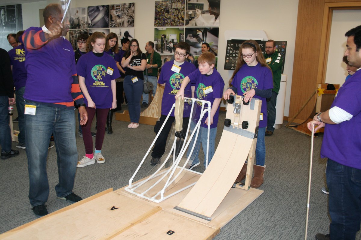 GEResearch's tweet image. Scenes from today&apos;s @DOE_SC_NSB Regional Qualifiers @GEResearch Center in Niskayuna @NavalNuclearLab - car races, science demos, MS and HS students going head-to-head in team competition to test their knowledge and skills in science and math - #ScienceStars #STEM