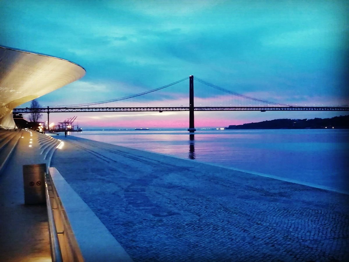 DntlLisbon's tweet photo. Another fantastic morning in Belem, walking down the MAAT ramp to the river.
#Belem #MAAT #Lisboa #Lisbon #Portugal #LifeInBelem #primavera🌸 #primavera #spring #DNTL https://t.co/A4ZNmO2bAk