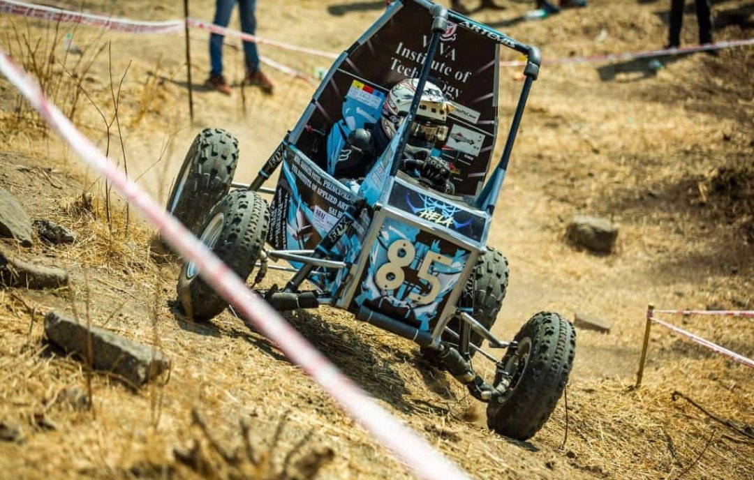 ArtemisRacingIN's tweet photo. ESI2019!!
#hailhela
#sprint
#becauseracecar
#go_artemis https://t.co/D1dyyYueSt