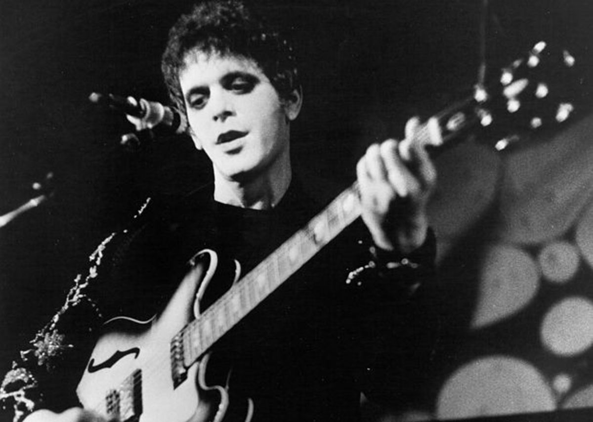 Remembering classic rock legend, one n only Lou Reed. Happy birthday Lewis 