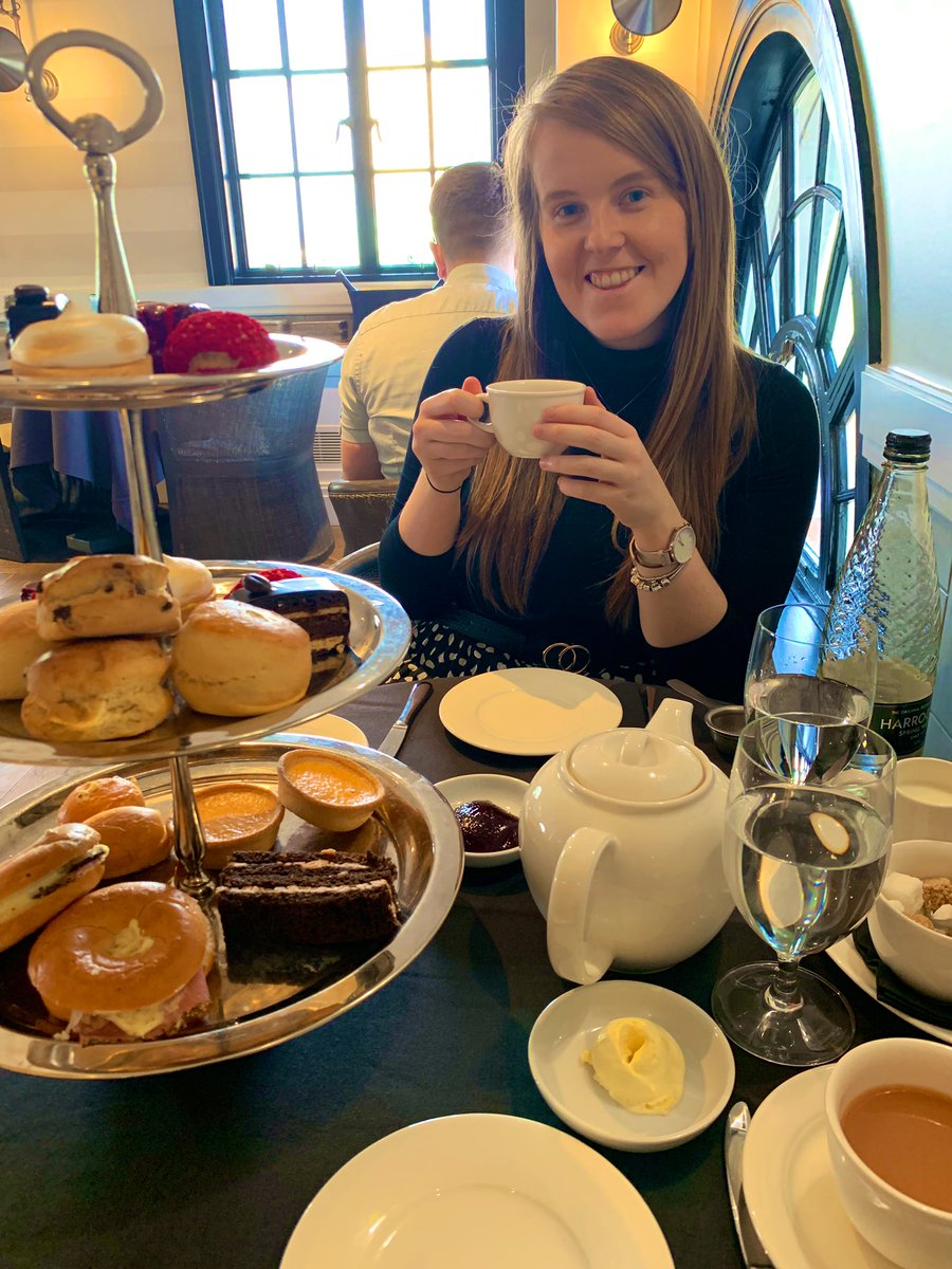 Lovely afternoon tea <a href="/HotelGotham/">Hotel Gotham</a> with <a href="/KasenyaD/">Kasenya Dudley</a> last weekend. Clearly, I was very happy being surrounded by cakes whilst drinking umpteen cups of tea ☕️🍰✨ #VirginExperienceDays
