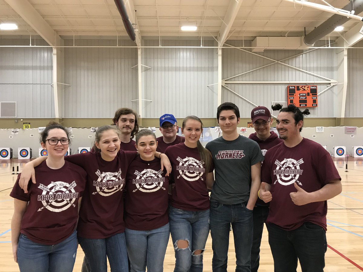 Clint_Graham33's tweet photo. The Archery Team performed very well at Warren East last night! We are proud of you! #MetcalfeHornetsEver https://t.co/HmMK9m1Z0c