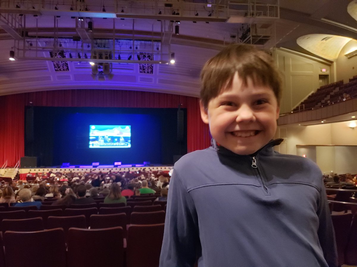 marley_ann's tweet photo. At #wildkrattslive with my #sweetboy - the things you do for your kiddo. #boymom #Chattanooga https://t.co/VYwVXiQnM8