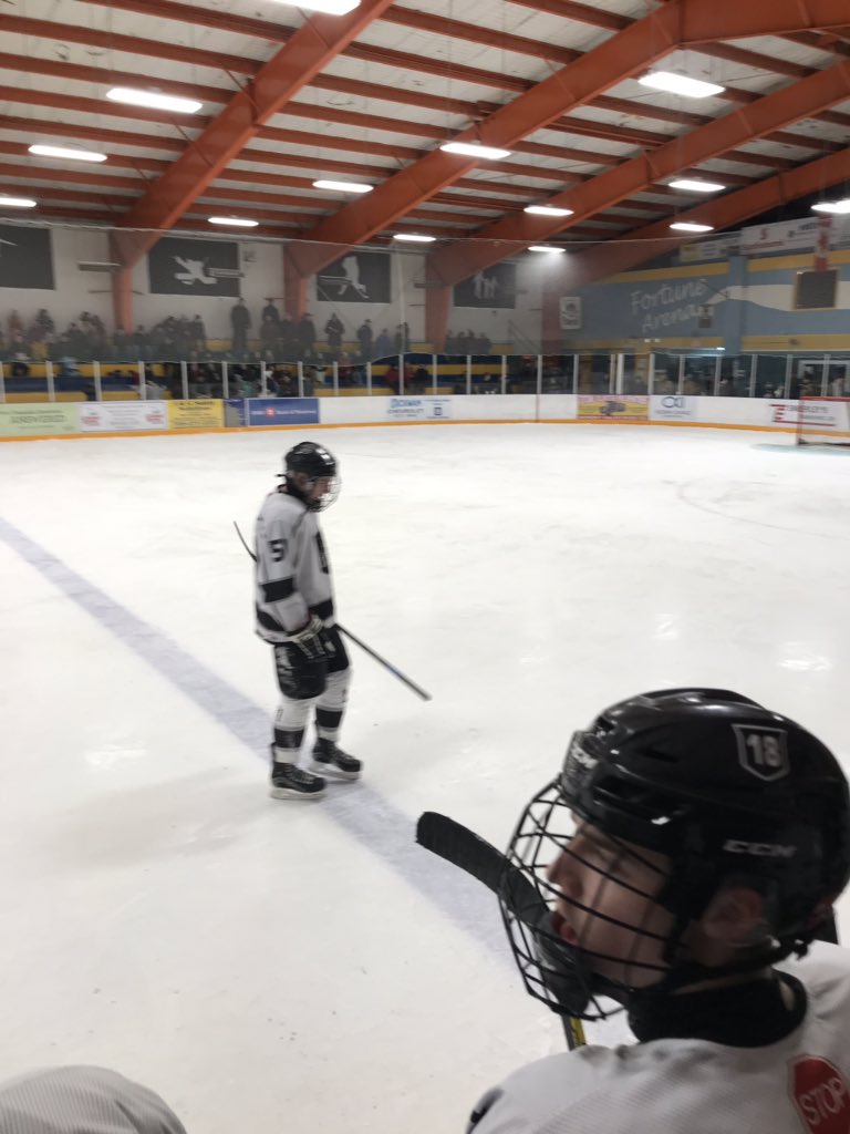 IceTripen's tweet photo. Ice big win over Huskies 7-1 3rd period goals #18Neil #48Byrne #51Oake https://t.co/BPVezAk8uj