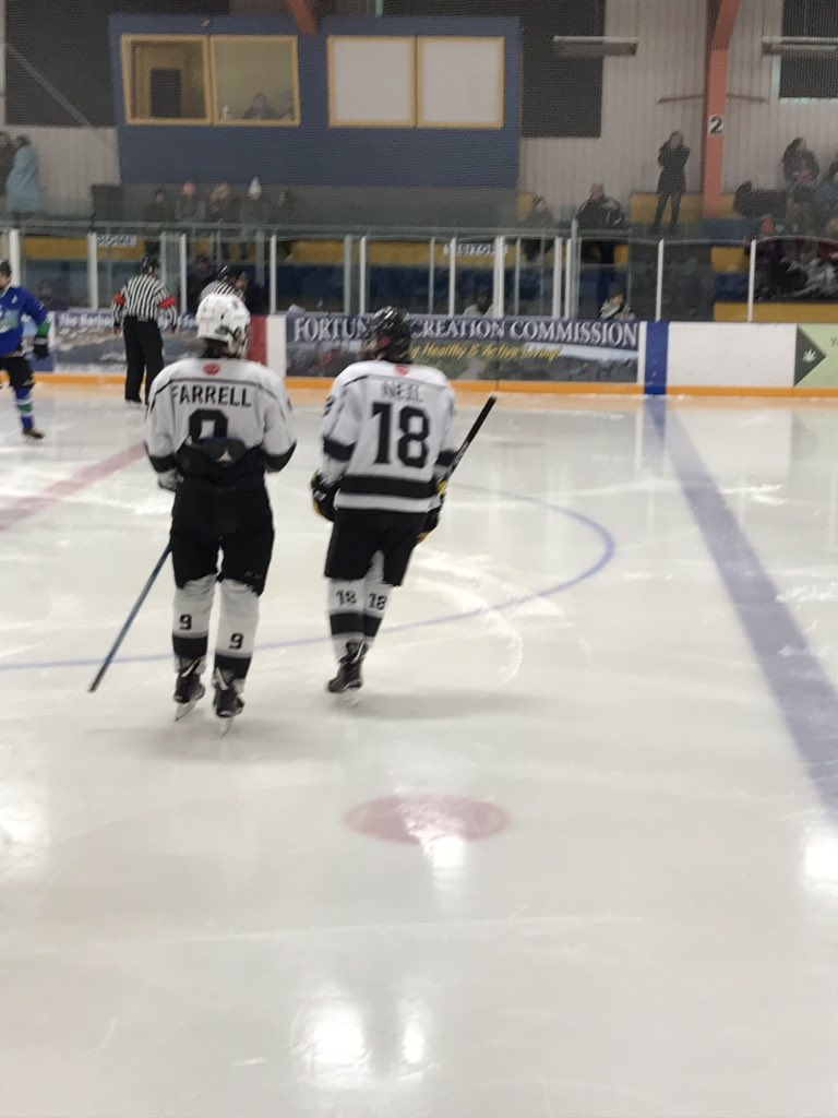 IceTripen's tweet photo. Ice big win over Huskies 7-1 3rd period goals #18Neil #48Byrne #51Oake https://t.co/BPVezAk8uj