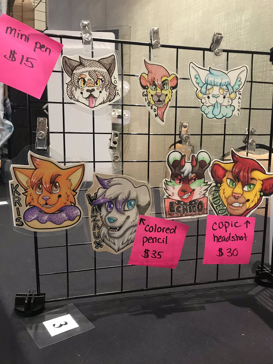 xurxiedo's tweet photo. Looking for some new art at #GFM19 #gfm2019 ??? HIT UP @gideongrayart He’s got some great work and does take home work!!!! https://t.co/5640tAyVL6