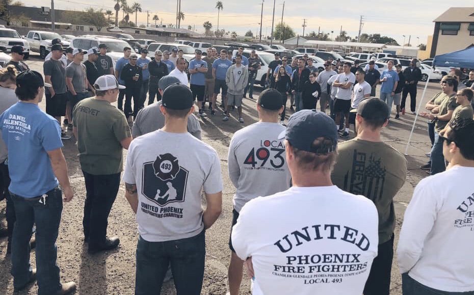 unitedphxffs's tweet photo. Firefighters out in full force today, walking Central Phoenix and spreading the word to voters about @Daniel4PhxMayor. The Election is March 12, lets get those ballots in and put a true leader in the Mayor's office of Phoenix. #phxmayor #danny4phx #local493 https://t.co/0HuvuhlpPb