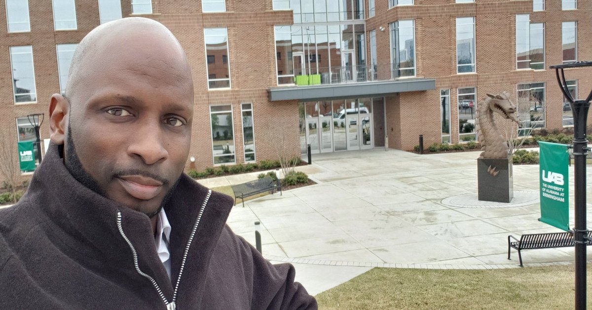 LocketNMediaNet's tweet photo. Thank you UAB collat school of business for inviting me to talk about entrepreneurship today.
.
.
.
#lockettinmedia #uabblazers #business #college #entrepreneur #entrepreneurlife #media https://t.co/F4HqZPXquC