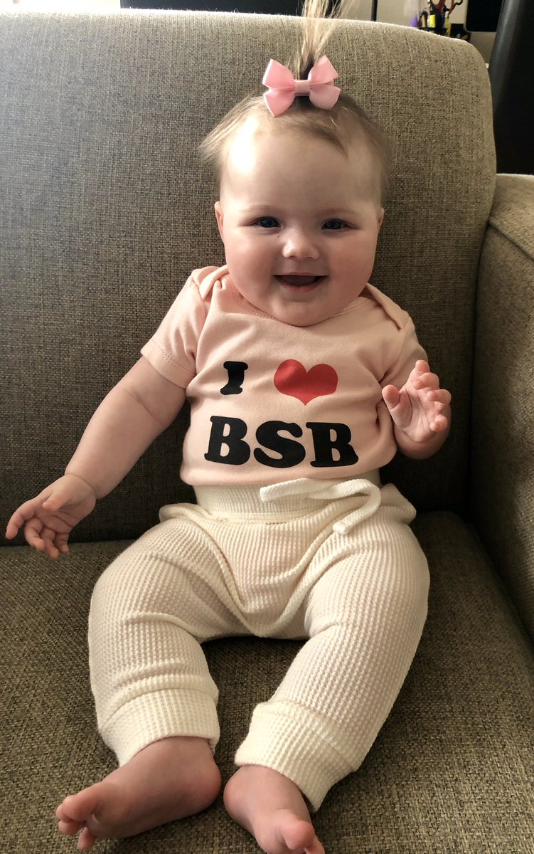 LINDSAYH212's tweet photo. A new generation of fandom ❤️@backstreetboys @brian_littrell #bsb https://t.co/tgT1oQsJem