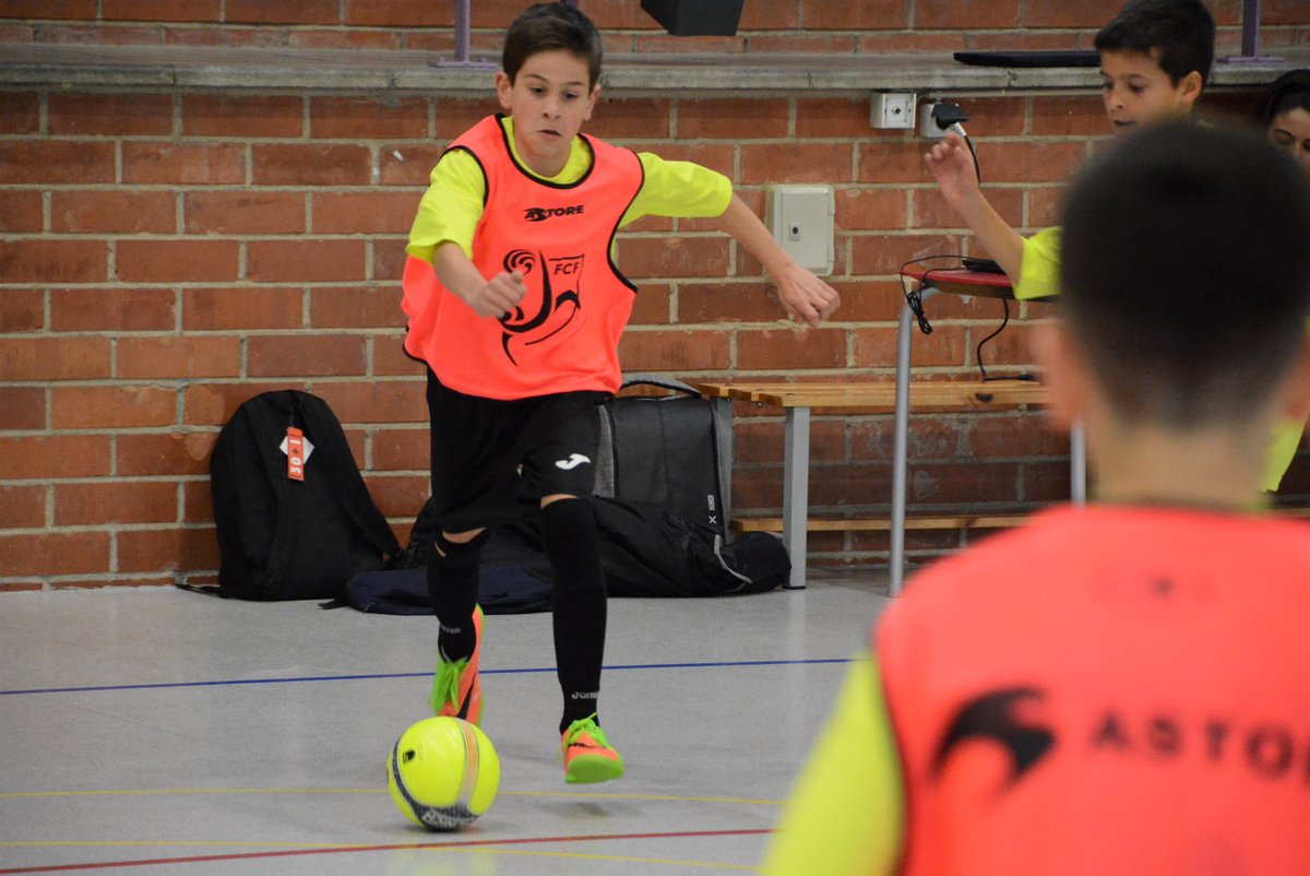 FCF_CAT's tweet photo. ⚽️🔜 Comença el compte enrere per Catalunya Benjamí i Aleví https://t.co/9HvZZ0vTQy #JornadesConvivenciaFS #AleviFS #BenjamiFS https://t.co/9lwoFSUDMq