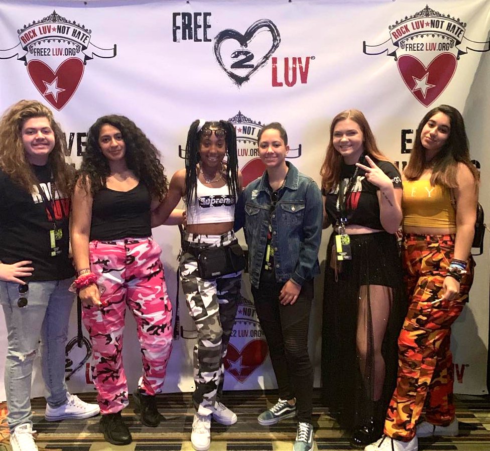 FREE_2_LUV's tweet photo. If you're in the @PlaylistLive house, we want to meet you! Come by our booth, meet celebs, Ambassadors, and ROCK LUV with us! Be a #GameChanger! ❣️🖤❣️ #playlistlive https://t.co/3beiVfFoD6