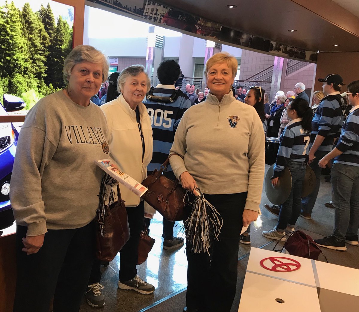 Kate_Mc22's tweet photo. Ready to see a Villanova Victory! #NovaNation #novavsbutler https://t.co/XddoAn9859