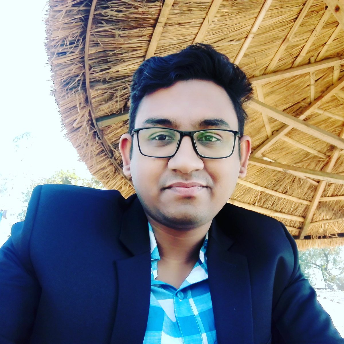 AronnoTomal's tweet photo. #NewProfilePic https://t.co/He6b9CUnl6