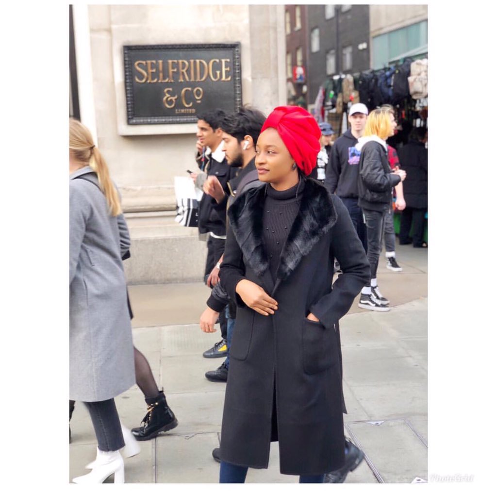 AmyrahMahmud's tweet image. Meet my lover😁🌹❤️ #Exploringlondon