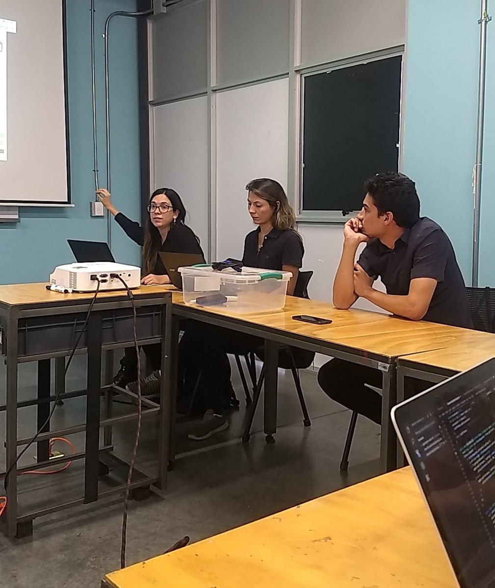 LunesdeCiudad's tweet photo. En el #OpenDataDay2019 estamos conversando con @databiertosmed sobre la relación de los datos abiertos y la calidad del aire. https://t.co/G00ScMC6wh