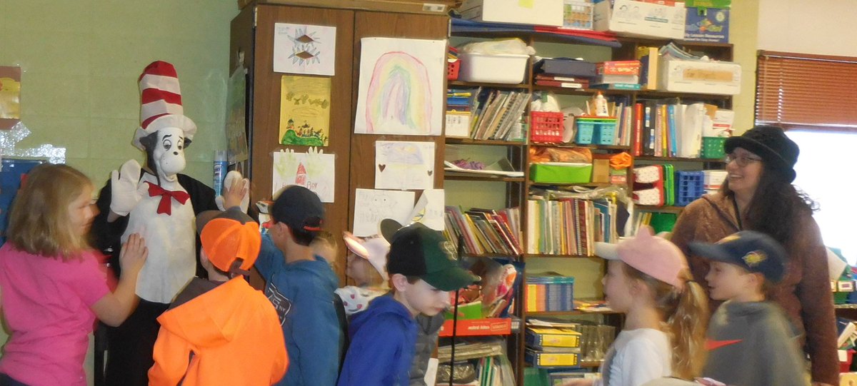BristolLMC's tweet photo. So glad the #catinthehat stopped by for a visit! #readacrossamerica2019 #livinglikearenegade  @mjoclark @MrsChiappetta1 https://t.co/f4ntaJJ7kr