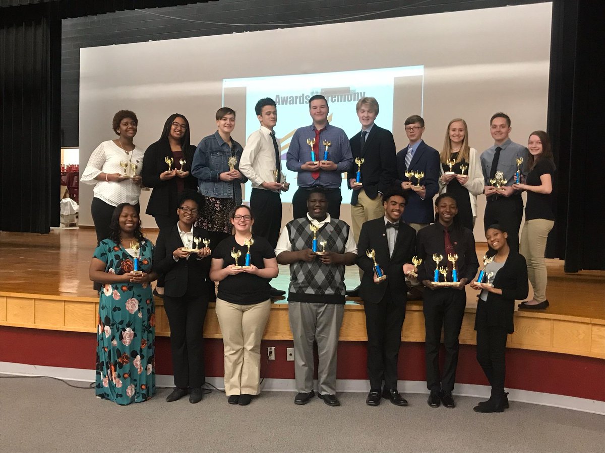 nnpscte's tweet photo. Our @nnschools students had an amazing day! Business &amp; IT students placed 27 times in the FBLA Spring Regional Competitive Events held at Southhampton HS today!!! Congrats to @MenchvilleHS @HeritageHS @WarwickRaiders teams!  #NNPSCTE #NNPSProud https://t.co/yWCvV6D3gC