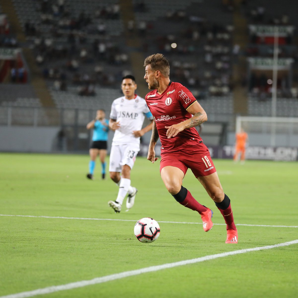 Universitario's tweet photo. 📸 Las mejores postales del partido entre @Club_USMP vs. @Universitario en el Nacional.
#SMvsU
👉🏼 La galería completa en nuestro Flickr https://t.co/w3Yj5DeeaO https://t.co/s6ciHWRxbo