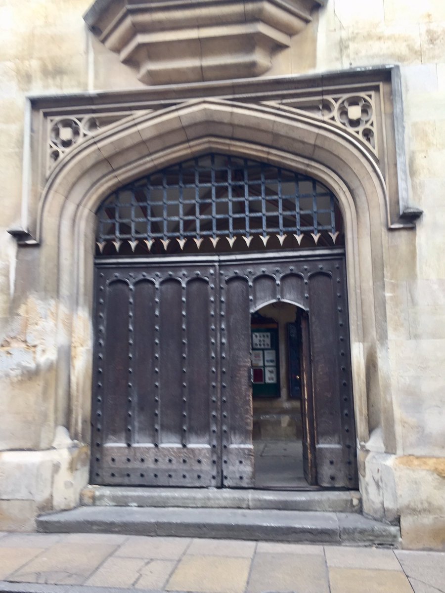 SueLWarren's tweet photo. Lovely day out in Cambridge today! Full of extremes from pink sheep to history and from gin to shopping! https://t.co/RhkcWpzm9P