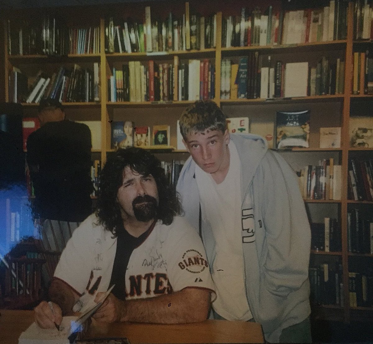 KindaCoolGreg's tweet photo. 2006ish🤟💕 #WWEInReview https://t.co/8tGx0c6dIw